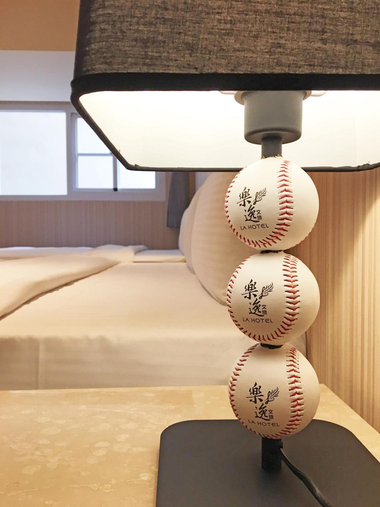 La Hotel-Baseball Theme Hall Καοσιούνγκ Εξωτερικό φωτογραφία